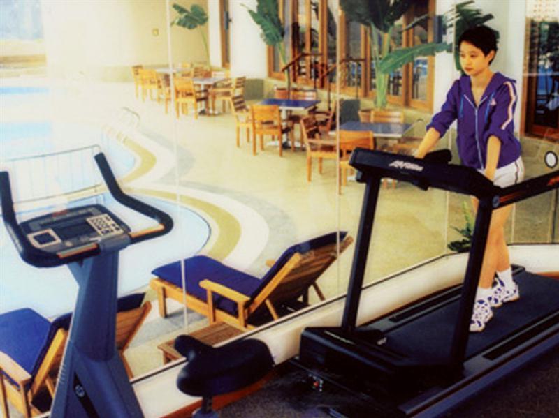 Dorsett Kuala Lumpur Exterior foto A treadmill
